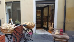Ferrara brutarie si biciclete